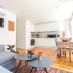 Lx Design Apartment Near Congress Center